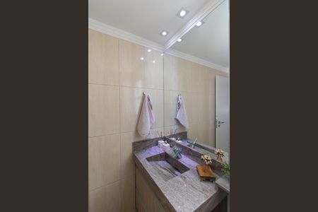 Apartamento à venda com 80m², 3 quartos e 2 vagasBanheiro 