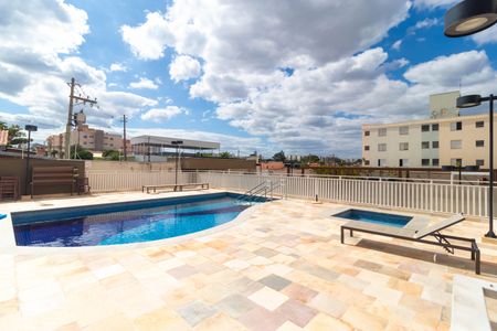 Apartamento à venda com 80m², 3 quartos e 2 vagasÁrea comum - Piscina