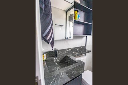 Apartamento à venda com 97m², 3 quartos e 1 vaga Apartamento à venda com 97m², 3 quartos e 1 vagaBanheiro