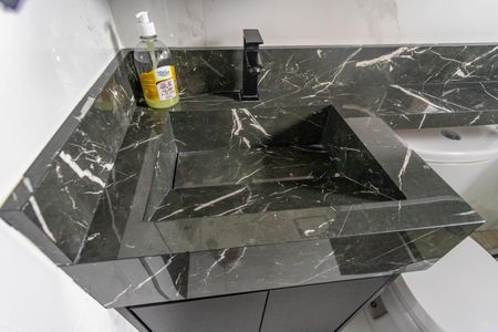 Apartamento à venda com 97m², 3 quartos e 1 vaga Apartamento à venda com 97m², 3 quartos e 1 vagaBanheiro