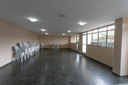 Apartamento à venda com 97m², 2 quartos e 1 vaga Apartamento à venda com 97m², 2 quartos e 1 vagaÁrea comum - Salão de festas