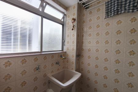 Apartamento à venda com 64m², 2 quartos e 1 vaga Apartamento à venda com 64m², 2 quartos e 1 vagaÁrea de Serviço