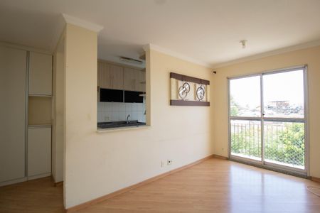 Sala de apartamento para alugar com 2 quartos, 52m² em Conjunto Residencial Vista Verde, São Paulo