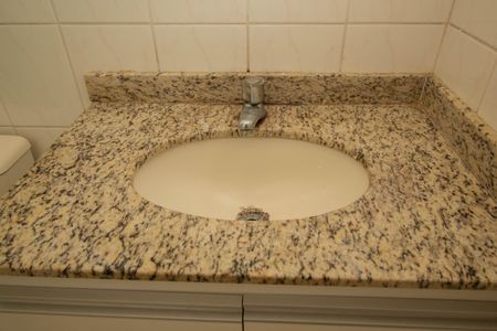 Apartamento para alugar com 52m², 2 quartos e 1 vaga Apartamento para alugar com 52m², 2 quartos e 1 vagaBanheiro