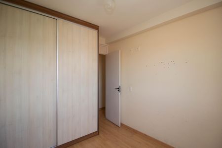 Quarto 1 de apartamento para alugar com 2 quartos, 52m² em Conjunto Residencial Vista Verde, São Paulo