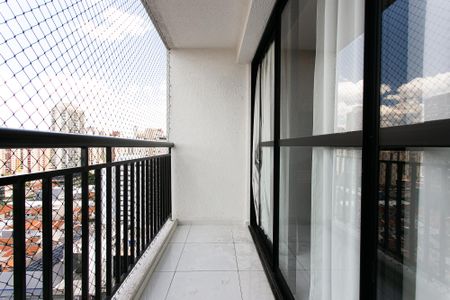 Varanda de kitnet/studio para alugar com 1 quarto, 26m² em Vila Azevedo, São Paulo