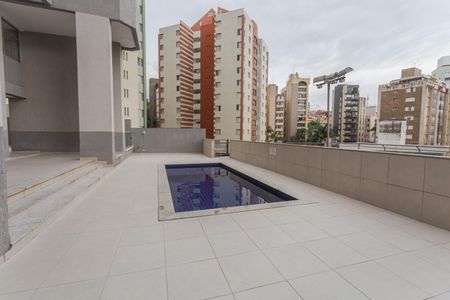 Apartamento para alugar com 150m², 2 quartos e 2 vagasÁrea comum - Piscina