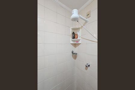 banheiro de apartamento para alugar com 3 quartos, 121m² em Balneario Cidade Atlantica, Guarujá