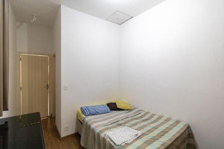 Casa de condomínio à venda com 760m², 5 quartos e 4 vagasSuíte 01