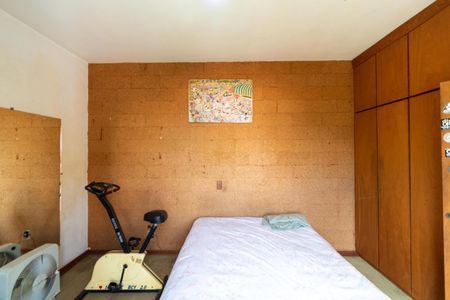 Casa de condomínio à venda com 760m², 5 quartos e 4 vagasQuarto 02