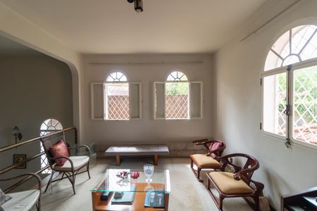 Casa de condomínio à venda com 760m², 5 quartos e 4 vagasSala 2