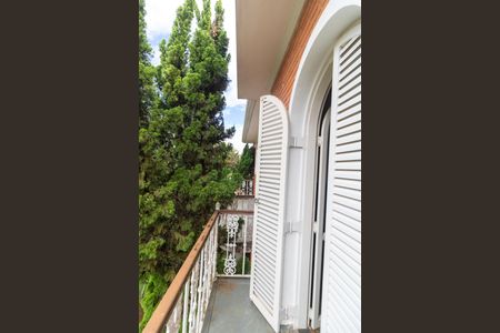 Casa de condomínio à venda com 760m², 5 quartos e 4 vagasSacada do Quarto 01