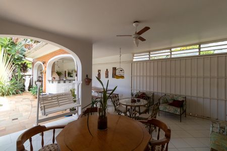 Casa de condomínio à venda com 760m², 5 quartos e 4 vagasChurrasqueira