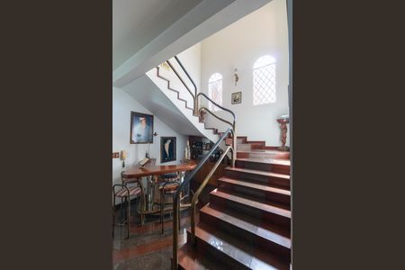 Casa de condomínio à venda com 760m², 5 quartos e 4 vagasBar