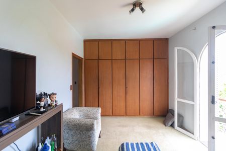 Casa de condomínio à venda com 760m², 5 quartos e 4 vagasSuíte 03