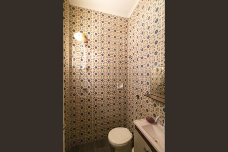 Casa de condomínio à venda com 760m², 5 quartos e 4 vagasBanheiro da Suíte 01