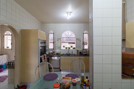 Casa de condomínio à venda com 760m², 5 quartos e 4 vagasCozinha