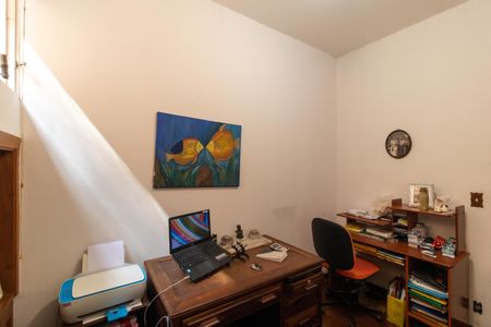 Casa de condomínio à venda com 760m², 5 quartos e 4 vagasEscritório