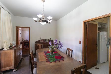 Casa de condomínio à venda com 760m², 5 quartos e 4 vagasCopa