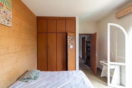 Casa de condomínio à venda com 760m², 5 quartos e 4 vagasQuarto 02