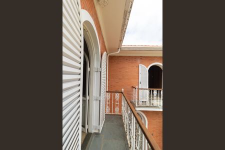 Casa de condomínio à venda com 760m², 5 quartos e 4 vagasSacada do Quarto 02