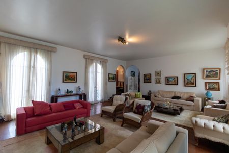 Casa de condomínio à venda com 760m², 5 quartos e 4 vagasSala