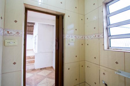 Banheiro de casa à venda com 1 quarto, 147m² em Vila Lutécia, Santo André