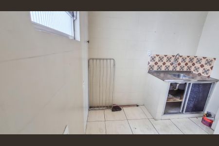 Apartamento para alugar com 63m², 2 quartos e sem vagaCozinha e Área de Serviço