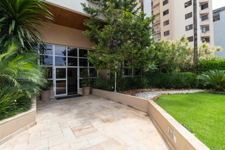 Apartamento para alugar com 92m², 3 quartos e 2 vagas Apartamento para alugar com 92m², 3 quartos e 2 vagasFachada