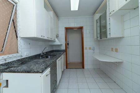 Apartamento para alugar com 92m², 3 quartos e 2 vagas Apartamento para alugar com 92m², 3 quartos e 2 vagasCozinha