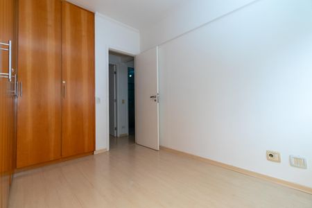 Apartamento para alugar com 92m², 3 quartos e 2 vagas Apartamento para alugar com 92m², 3 quartos e 2 vagasQuarto 2
