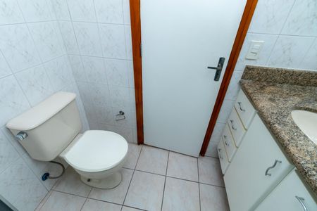 Apartamento para alugar com 92m², 3 quartos e 2 vagas Apartamento para alugar com 92m², 3 quartos e 2 vagasBanheiro da Suíte