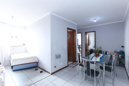 Apartamento à venda com 3 quartos, 60m² em Monte Castelo, Contagem