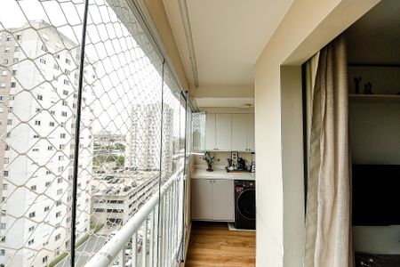 Varanda de apartamento para alugar com 2 quartos, 45m² em Sítio da Figueira, São Paulo