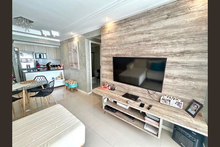 Sala de apartamento à venda com 3 quartos, 75m² em Vila Augusta, Guarulhos