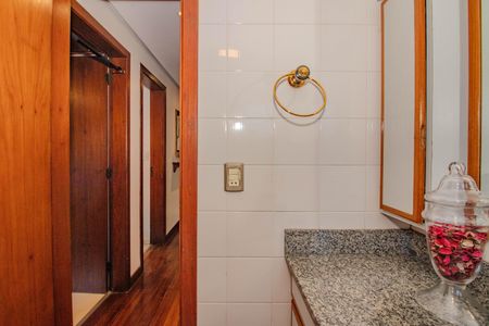 Apartamento à venda com 120m², 3 quartos e 1 vaga Apartamento à venda com 120m², 3 quartos e 1 vagaBanheiro Social