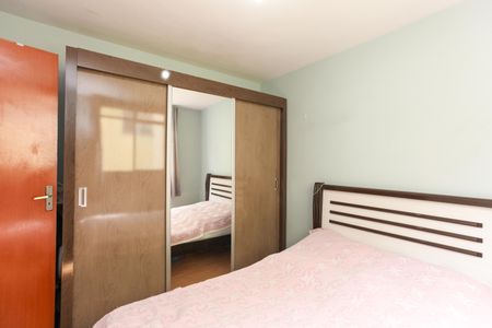 Apartamento à venda com 2 quartos, 60m² em Califórnia, Belo Horizonte