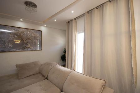 Sala  de casa à venda com 3 quartos, 82m² em Vila Nelson, São Paulo