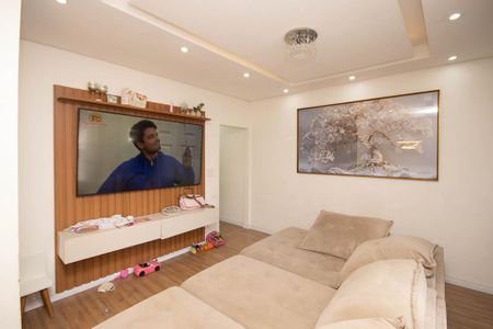 Casa à venda com 82m², 3 quartos e 1 vagaSala 