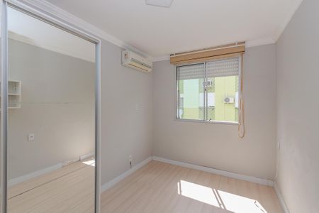Quarto 2 de apartamento para alugar com 2 quartos, 52m² em Vila Nova, Porto Alegre