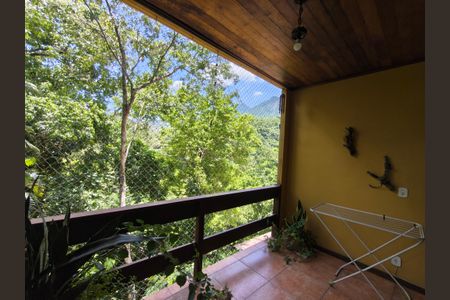 Casa de condomínio para alugar com 120m², 3 quartos e 3 vagasVaranda - Sala