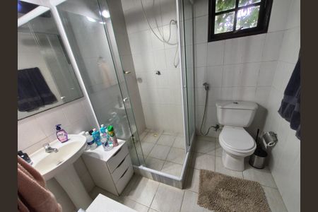 Casa de condomínio para alugar com 120m², 3 quartos e 3 vagasBanheiro