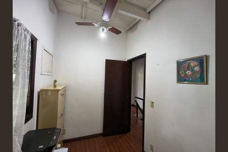 Casa de condomínio para alugar com 120m², 3 quartos e 3 vagasEscritório