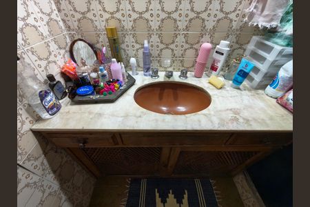 Casa de condomínio para alugar com 120m², 3 quartos e 3 vagasBanheiro Social