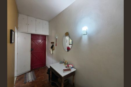 Casa de condomínio para alugar com 120m², 3 quartos e 3 vagasHall / CIrculação