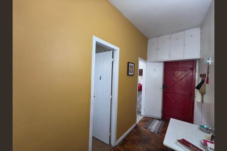 Casa de condomínio para alugar com 120m², 3 quartos e 3 vagasHall / CIrculação