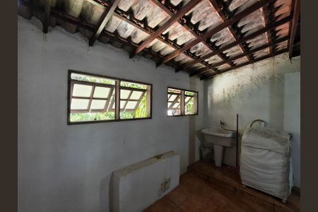 Casa de condomínio para alugar com 120m², 3 quartos e 3 vagasLavanderia