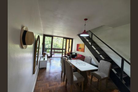 Sala de casa de condomínio para alugar com 3 quartos, 120m² em Jacarepaguá, Rio de Janeiro