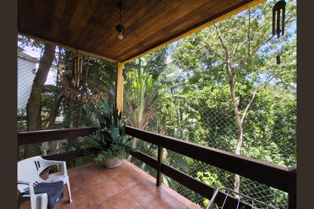 Casa de condomínio para alugar com 120m², 3 quartos e 3 vagasVaranda - Sala