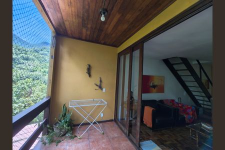 Casa de condomínio para alugar com 120m², 3 quartos e 3 vagasVaranda - Sala